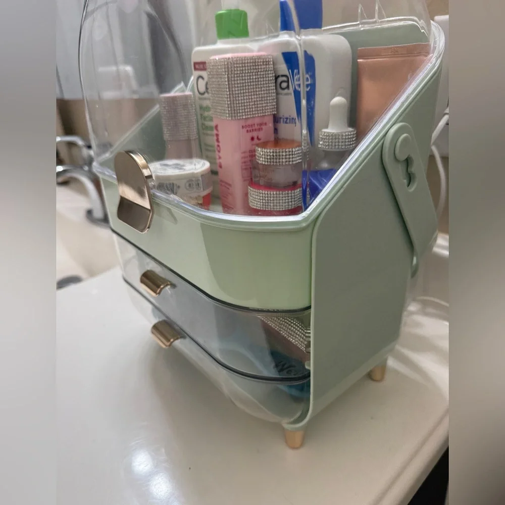 Multi-Compartment Mint-colored Makeup Organizer